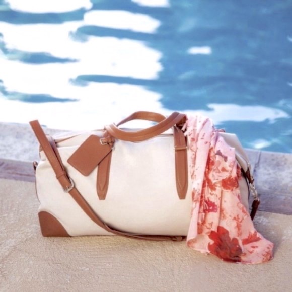 ✨HOST PICK!!✨🌸HENNY AND LEV - Canvas Duffle Weekender With Matching Pouch🌸 - Picture 11 of 13